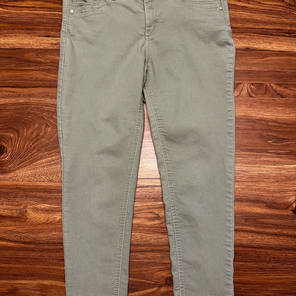 Democracy Women's Skinny Jeans in Olive - Picture 2 of 4